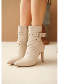 Resim Atye Bej Cilt Topuklu Bot Göründüğü Gibi 