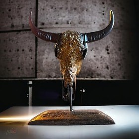 Resim Bronz el yapımı Boho tarzı boğa heykeli, özgün ve dikkat çekici bir parça- Mükemel Özgün Tasarım 