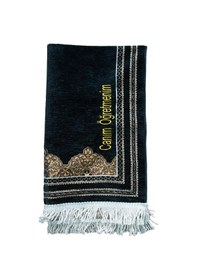 Resim İsme Özel Öğretmenler Günü Hediyesi Siyah Şönil Seccade Ve İsim Nakışlı Tasarım Siyah 