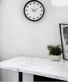 Resim 36 Cm Siyah Sade Standart Duvar Saati Açık 