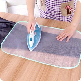 Resim Dayanıklı Demir Dikişlik File Ped - Güvenli Dikiş için Koruyucu İzolasyon Ped, Scorching Sorunlarını Önler, Temizlemesi Kolay, Çoğu Standart Dikiş Makinesine Uygun, Hassas Kumaşlar için Evde Temel Gereklikler, Hassas Kumaş Koruma|Şeffaf File Tasarımı 