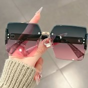 Resim Kadınlar için Kare Çerçeve Moda Gözlükleri, Rivet Detayları ve Kalınlaştırılmış Kollar - Siyah Çerçeve Olmayan Tasarım, Dekoratif Metal Menteşeler, Sokak Modası ve Partiler için Şık, Parti Gözlükleri, Dayanıklı Gözlükler 