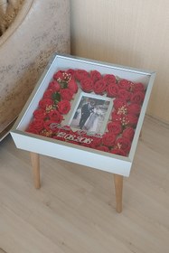 Resim Verda Çerçeve Fotoğraf Bölümlü İsimli Anı Sehpası! Özel Gün Çiçekleriniz İçin Yan Sehpa! Gül Sehpası!Çiçek Sehpası 