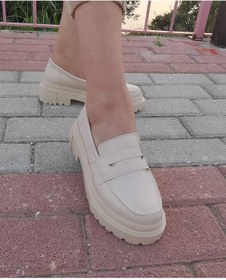 Resim LİNEER Kadın Krem Renk Kalın Tabanlı Oxford Loafer Ayakkabı 