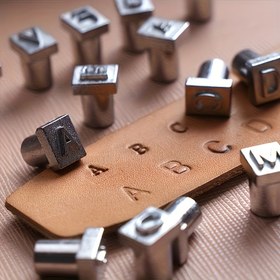 Resim 36 Parça Deri Kabartma Seti, El Yazısı ve Sayı Damga Aletleri, DIY Deri Zanaat Oyma, Saddle Yapımı, Deri Çanta ve Çanta Yüzey Damgalama Aletleri, Paslanmaz Çelik, Zanaatkarlık Malzemeleri 