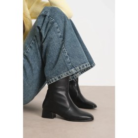 Resim Mio Gusto Callie Siyah Renk İnce Kürk Astarlı Yandan Fermuarlı Küt Burunlu Kadın Topuklu Bot 