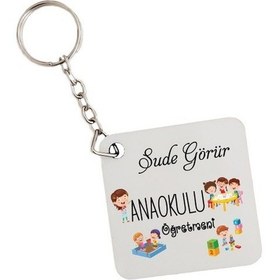 Resim Anaokulu Öğretmenine Hediye Kişiye Özel Isimli Anahtarlık 