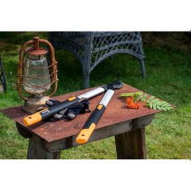 Resim Fiskars L86 Teleskopik Dal Budama Makası 665-915 Mm 