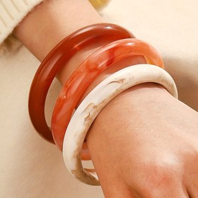 Resim Kadınlar için Kaplama Yapılmamış Günlük Kullanıma Uygun Vintage Kabil Stili Akrilik Bilezik Seti, Tüm Mevsimlerde Kullanılabilir Akrilik Reçine Bilezik Üçlüsü 