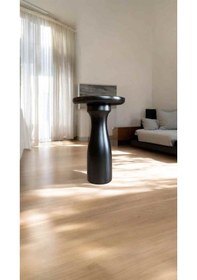 Resim Siyah Masif Ahşap Yan Sehpa Tekli Doğal Mantar Sehpa Tasarımı Siyah 