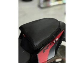 Resim Motobros Kawasaki 250R Arka Çanta Arka Artçı Koltuk Çantası (Kask Sığabilir) 