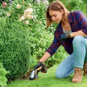 Resim Mena Rise WG801E.5 20VOLT 2.0AH. Li-Ion Şarjlı Profesyonel Avuç Içi Çim Kesme, Çit Budama/çapalama 