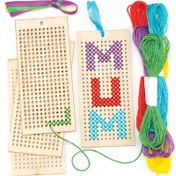 Resim 16 Adet Çapraz Dikişli Yıldız Asma Kartı Kitap Ayracı Süs Seti, Nakış İpliği Dahil - Ahşap DIY Yıldız ve Kitap Ayracı Dekorasyonu, El Yapımı Ahşap Dikiş El Sanatları, Ev Hediyeleri ve Parti Aktiviteleri İçin Uygun, Dal Süslemesi, Halloween, Şükran Günü, Paskalya, Doğum Günü ve diğer festival toplantıları için mükemmel 