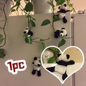 Resim 1 adet Panda Yaratıcı Ev Dekoru - Sevimli Kumaş Duvar ve Buzdolabı Dekorasyonu, Sevimli Siyah ve Beyaz Panda Tasarımı, Güç Gerektirmez, Boş Alanlar İçin Mükemmel, Panda Hediyeleri 