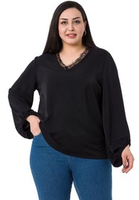 Resim DISENTIS MODEST Büyük Beden Yakası Dantelli Kol Ağzı Geniş Lastikli Siyah Bluz 