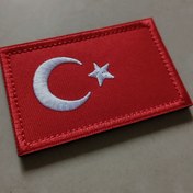 Resim 1 adet saç tokası ve Döngü Bağlantılı Nakışlı Türk Bayrağı Yaması - Beyaz ve Kırmızı Taktik Emblemi Uygulaması Sırt Çantaları, Giysiler, Montalar, Şapkalar, Çantalar, Yelekler, Ceketler için 