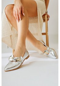 Resim Joselin Gümüş Kırışık Rugan Fiyonk Aksesuarlı Babet 001 