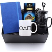 Resim Mavi Defter & Geometrik Desen Kupa & Siyah French Press & Turunç 