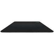 Resim RZ02-01830200-R3M1 Gigantus Mousepad Razer