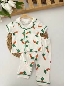 Resim Bebek Beyaz Havuç Desenli Pijama Takımı 