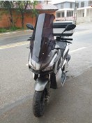Resim Motocam Rks Rubano 150 Siperlik Ön Cam 2023 2024 Model 65cm Siyah Renkli 4mm Orta Boylu Cam 