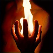 Resim 10 ila 20 Uçan Sihirli Malzemeler, Sihirli Uçan Kağıt, Eğlenceli Şakalar, Güvenli ve Tehlikeli Olmayan. Katlanmaları Gerekiyor, Yakınlarında Yanmaya Başladıklarında 'Uç' Deyin ve Uçacaklar. 