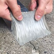 Resim Çatı Sızmaları, Yüzey Çatlakları, Pencere Kenarı Boşlukları, Boru Mühürlemeleri ve Denizcilik Mastikleri için Alüminyum Folyolu Profesyonel Su Geçirmez Tampon Kauçuk Bant, 5cm x 5m 