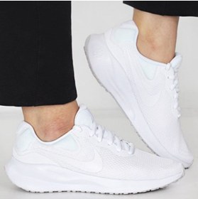 Resim Nike FB2207-100 NIKE REVOLUTION 7 UNİSEX YÜRÜYÜŞ KOŞU 