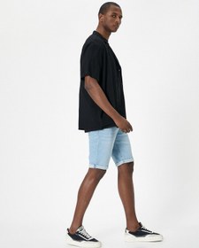 Resim Koton Yırtık Kot Şort Slim Fit Katlama Detaylı Düğmeli Cepli Açık İndigo 4sam40101nd Açık İndigo 