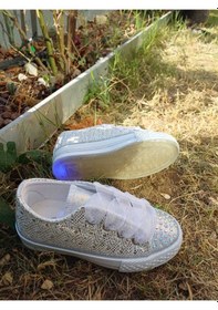 Resim Scarpe Magiche Kız Çocuğu Gümüş Renkli Bağcıklı Ayakkabı 31-35 Numara Arası Işıksızdır Gümüş 