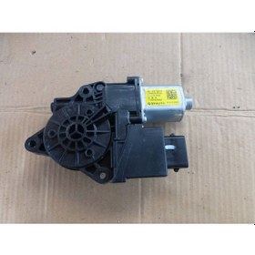 Resim Hyundai Tucson 2018-21 Ön Sol Cam Motoru Mobis.82450d7010 