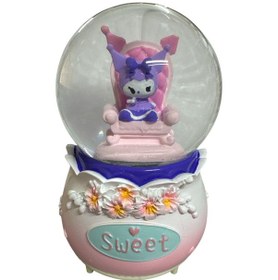 Resim Kuromi Sweet Oturan Müzikli Işıklı Püskürtmeli Büyük Boy Kar Küresi 