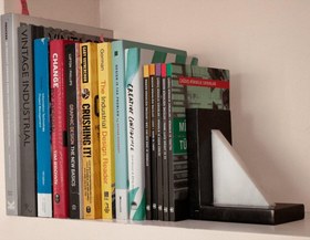 Resim Kitap Tutucu III 