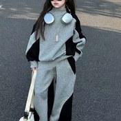 Resim Kız Çocukları İçin İki Parça Takım, Orta-Büyük Beden Rahat ve Şık Spor Kıyafeti, Stil Siyah ve Gri Kontrastlı Rahat Giyim Takımı, Renk Bloklu Kazak Uzun Kollu Kapüşonlu + Eşleşen Geniş Paça Pantolon, Dış Mekanlar İçin Mükemmel 