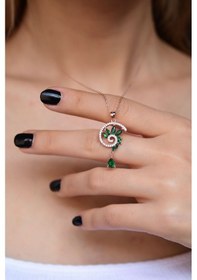 Resim 925 Ayar Gümüş Rose Kaplama Yeşim Taş Renkli Spiral Snail Tasarım Kolye UVPTS10036-2 