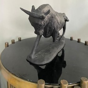 Resim Boğa Heykeli Biblo 