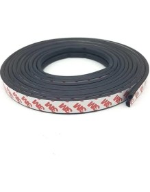 Resim Oto Kapı Bagaj ve Kaputlar Için Ses Isı ve Toz Yalıtım Fitili Siyah 10 Metre Bantlı 