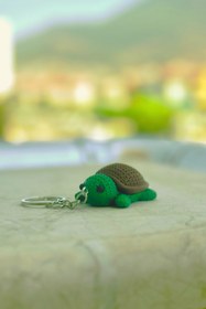 Resim mmb Örgü Desenli Kaplumbağa Anahtarlık – Sert Plastik, Çanta Süsü & Charm, Hayvan Figürlü Aksesuar 