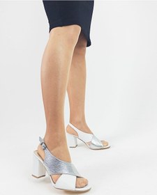 Resim Hakiki Deri Beyaz Gümüş Kalın Topuk Bantlı Kadın Topuklu Sandalet Gümüş 