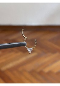 Resim 316 L Cerrahi Çelik Menteşeli Üçgen Pırlanta Model Kıkırdak Helix Tragus Conch Özel Tasarım Piercing Gold 