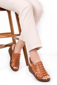 Resim Bellacomfort Shoes Kadın Kahverengi Hakiki Deri Dolgu Topuk Sandalet 