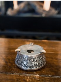 Resim Bakır Kül Tablası Kabartmalı Gümüş Renk 