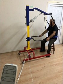 Resim Motorlu Kumandalı Kişisel Yürüyüş Robotu Engelli Lift 