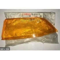 Resim Yamaha Majesty 250 Sinyal Camı 