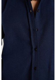 Resim Tudors Kadın Slim Fit Dar Kesim Uzun Kollu Pamuklu Vücuda Oturan Dokulu Lacivert Basic Gömlek-35319 Lacivert 