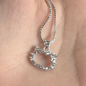 Resim Sanrio Hello Kitty Kadınlar için Şık & Sevimli Kolye - Pembe Çiçek Desenli ve Işıltılı Kristaller, Zarif Zincir Takı Hediyesi Sevgililer Günü, Doğum Günleri, Noel, Günlük Giyim İçin 