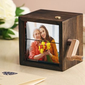 Resim Personalized 16 Photo Flipbook with Music - Hand-Twisted Illuminated Album Frame - Walnut / Dark 