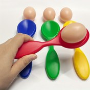 Resim Easter dengeli yumurta kaşığı seti, eğlenceli spor aktiviteleri ve yumurta dengeleme yarışları ile. 