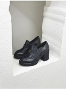 Resim 25101103 Önü Toka Detaylı Hakiki Deri 9cm Kalın Taban Loafer Ayakkabı Kadın 001 