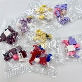 Resim 8 adet, 1 set küçük çanta ve bir set mini figür süslemeleri içerir, yapı blokları dahil 